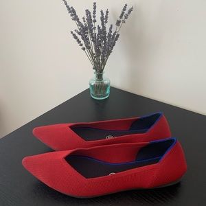 Rothy’s size 10 “chill red” points